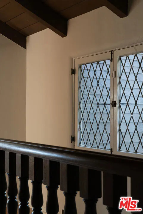 3756 Effingham Place, Los Angeles, California 90027 home-pic-22